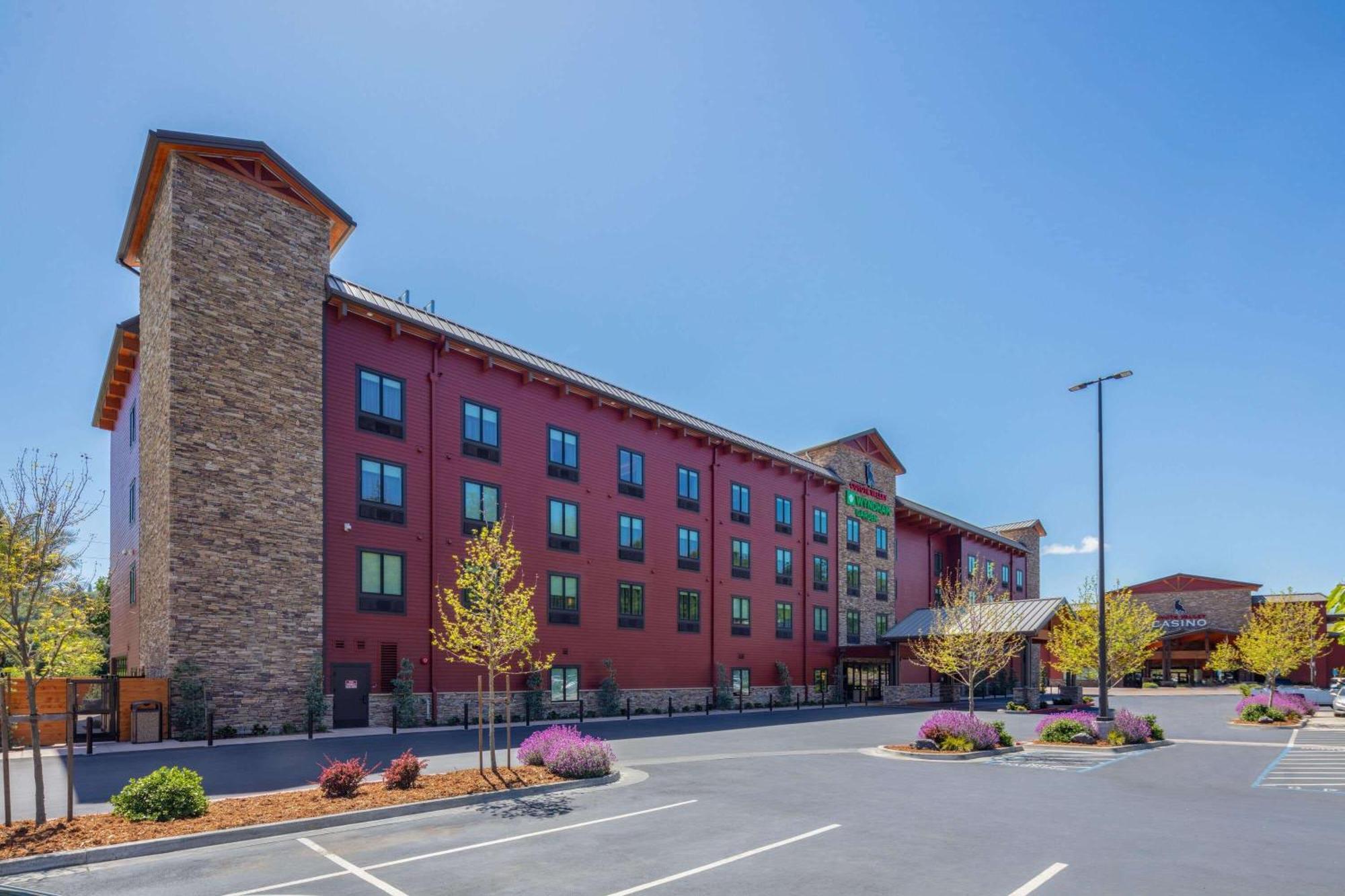 Wyndham Garden Redwood Valley - Ukiah Exterior photo